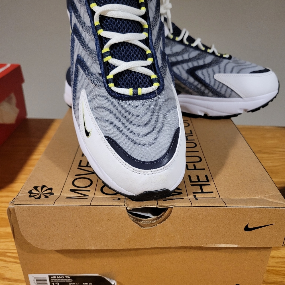Mens Nike sneakers